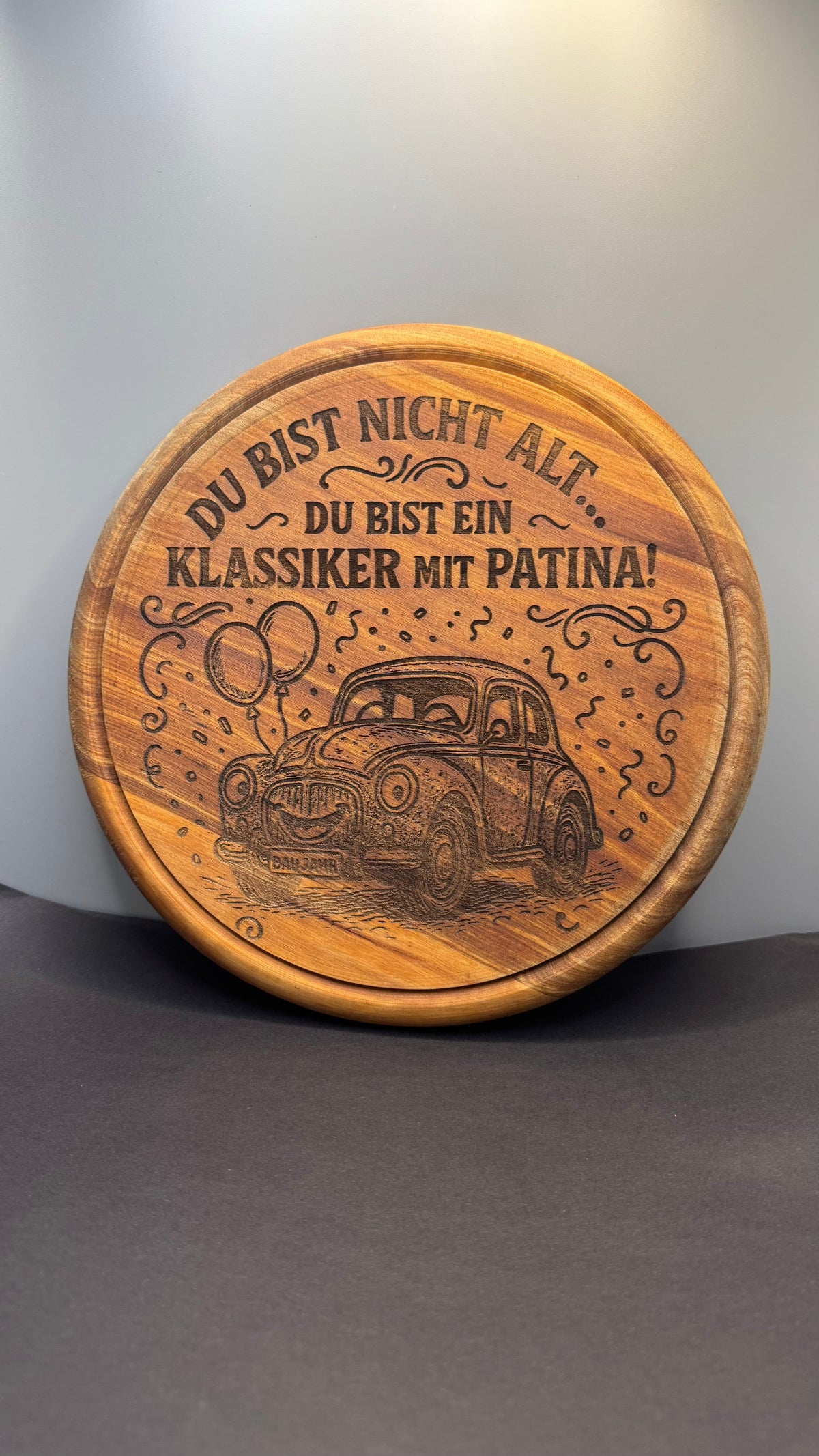 Holzteller mit Gravur