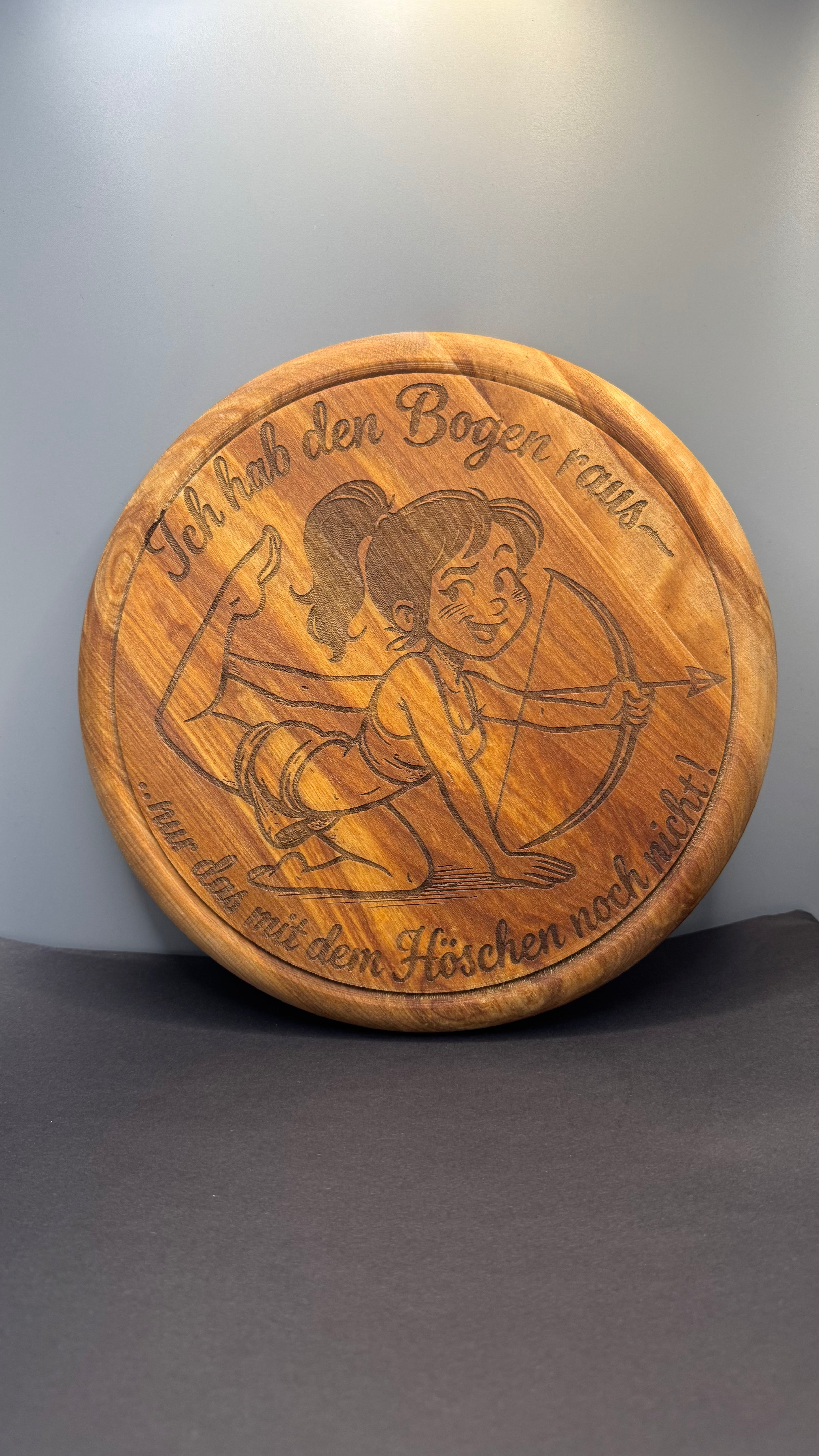 Holzteller mit Gravur